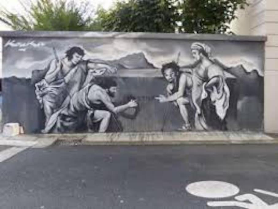 3 Pers Piscine Parking Coeur De Grenoble