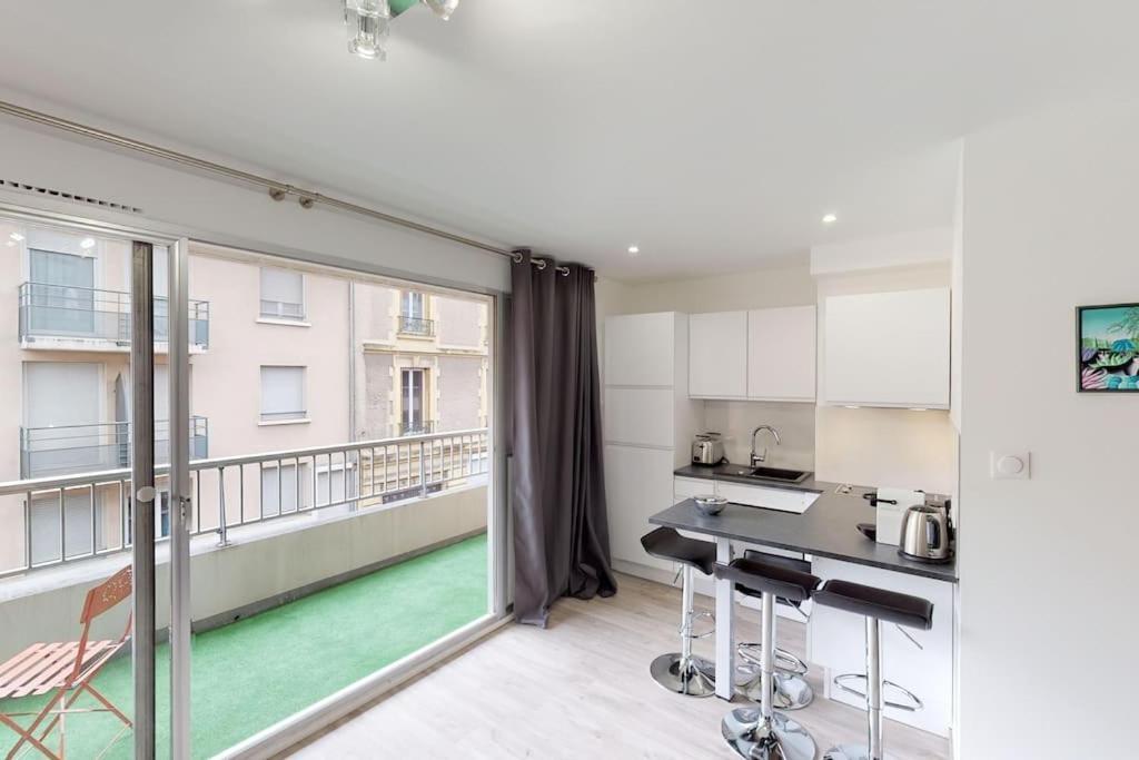 3 Pers Piscine Parking Coeur De *